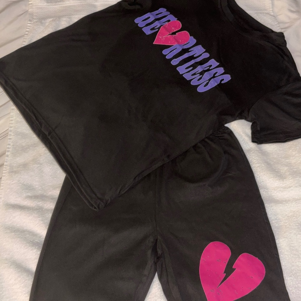 Set - Heartless Shirt/leggings